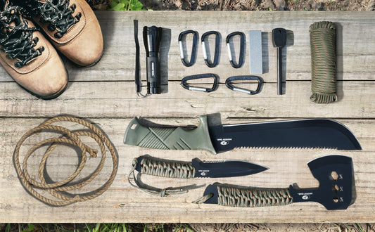 Mossy Oak Axe, Fixed Blade, Knife and Flashlight Set